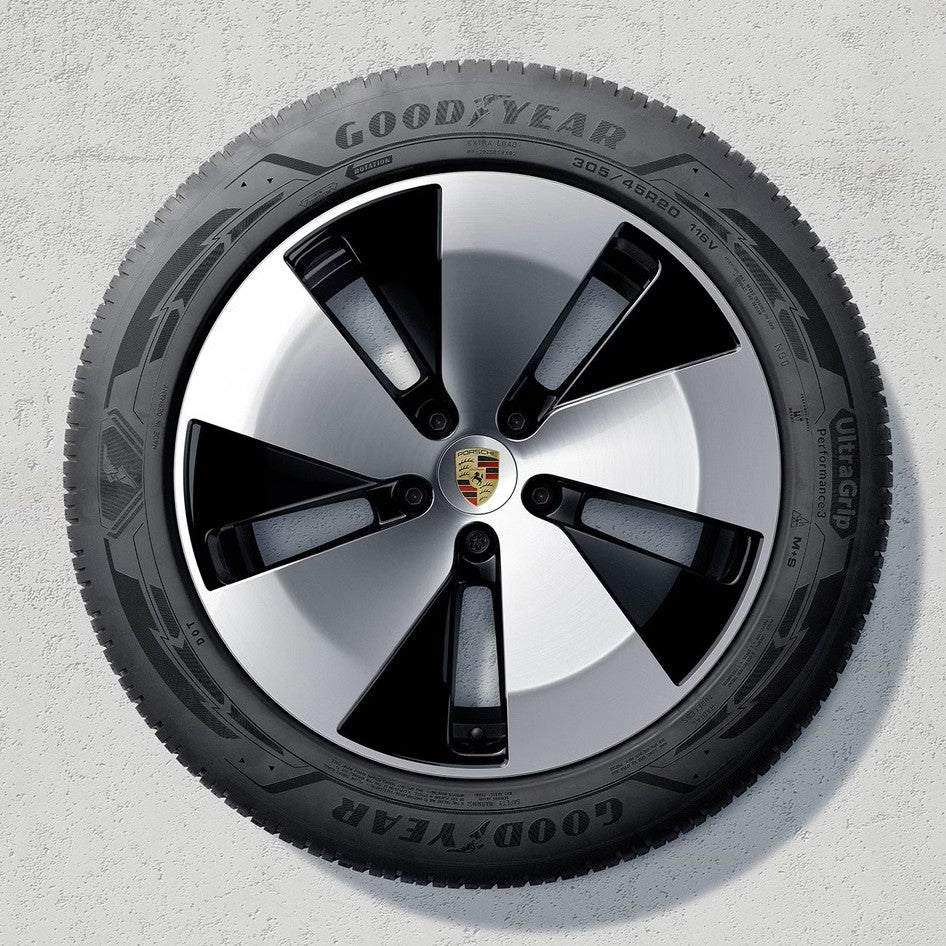 20" Cayenne E4 Cayenne Aero winter set - Silver / Black