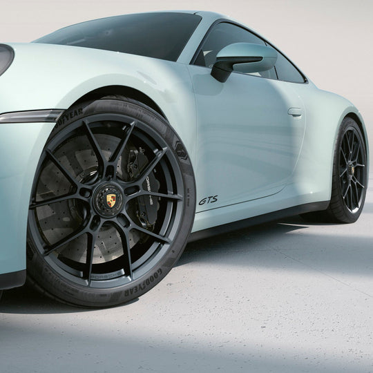Porsche 20/21-inch 911 Carrera GTS Lightweight Wheelset with Central Locking (992.2)