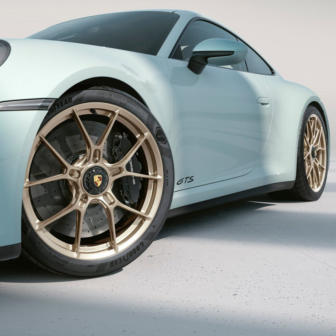 Porsche 20/21-inch 911 Carrera GTS Lightweight Wheelset with Central Locking (992.2)
