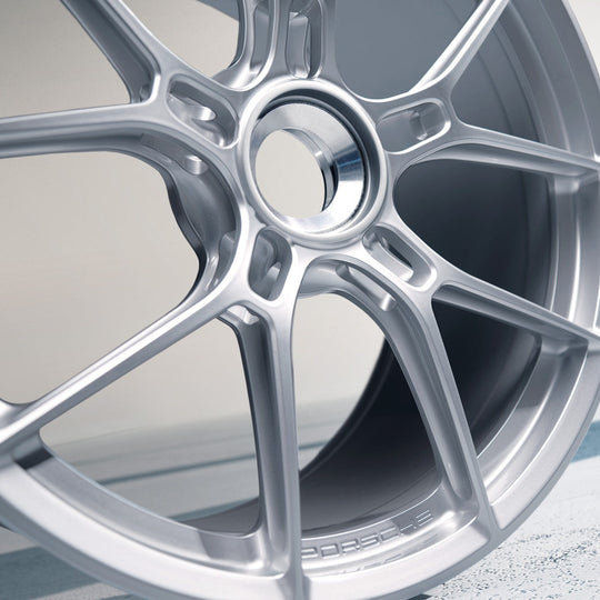 Porsche 20/21-inch 911 Carrera GTS Lightweight Wheelset with Central Locking (992.2)