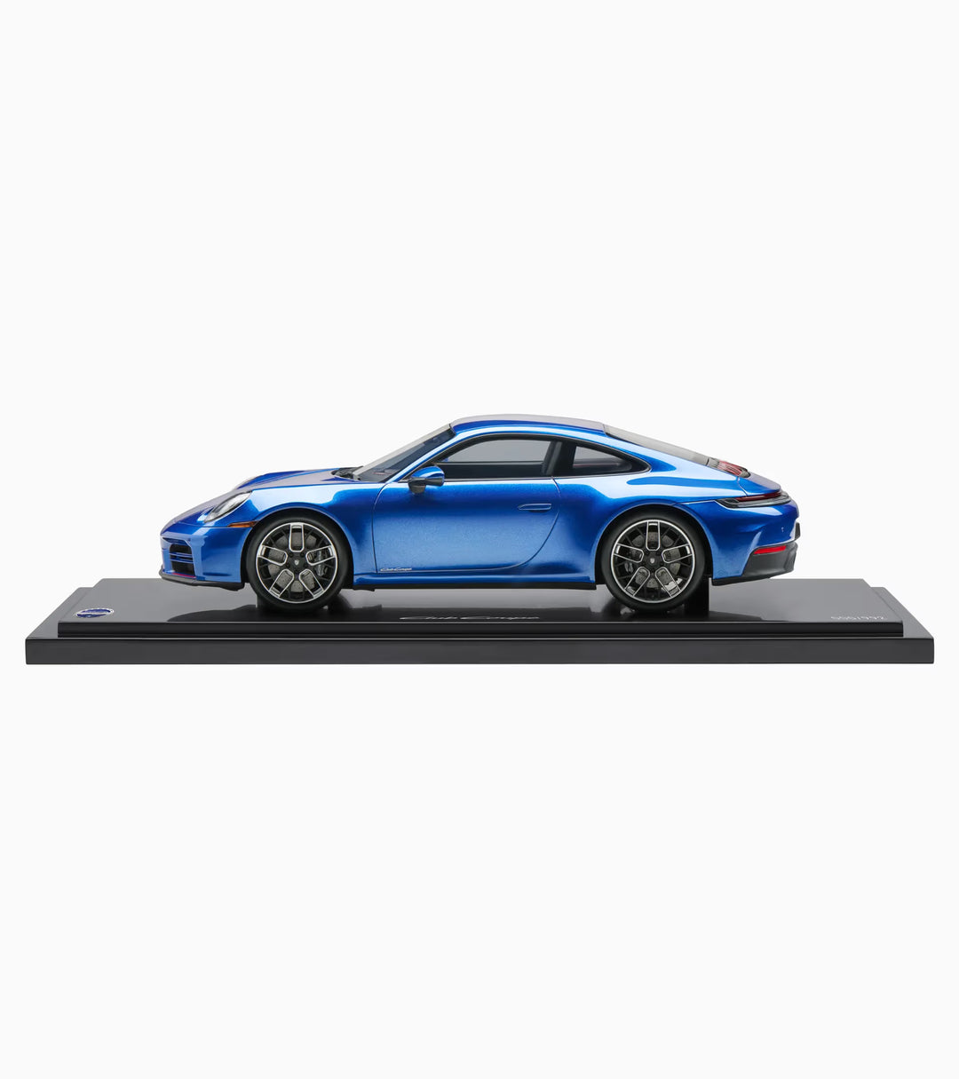 Porsche 911 Carrera T Coupe 992.2 Club Coupe 1:18 Scale Model Car