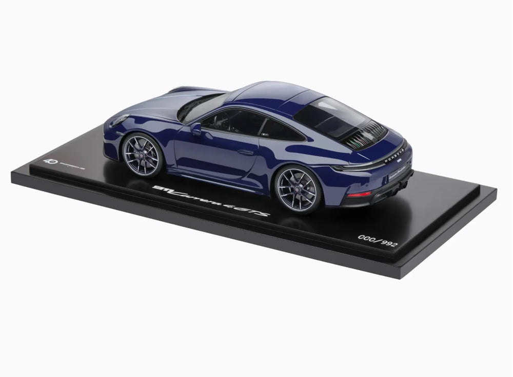 Porsche 911 Carrera 4 GTS 992.2 40Y Porsche Italia, 1:18 Scale Model Car - Blue