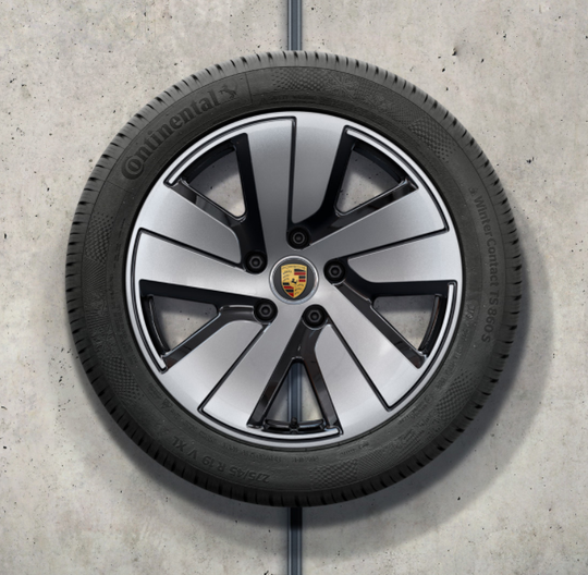 19" Taycan "Taycan S Aero" Winter Set - Silver/Black
