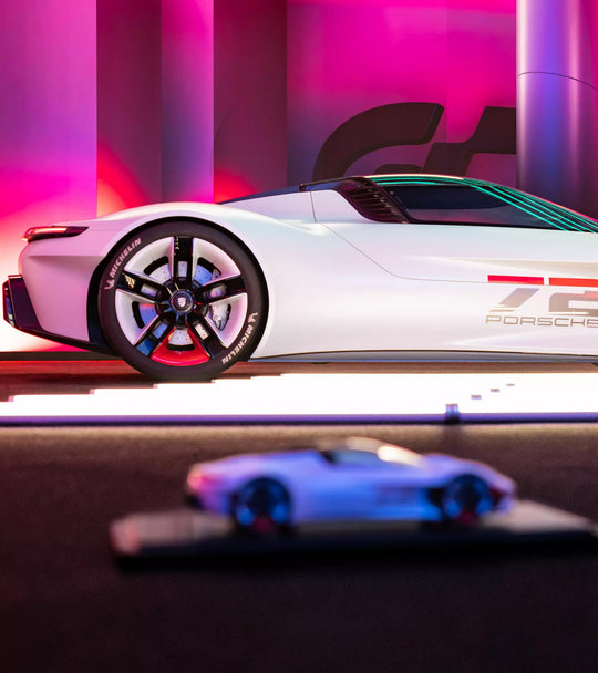 Porsche Vision Gran Turismo Model Car - 1:18 Scale
