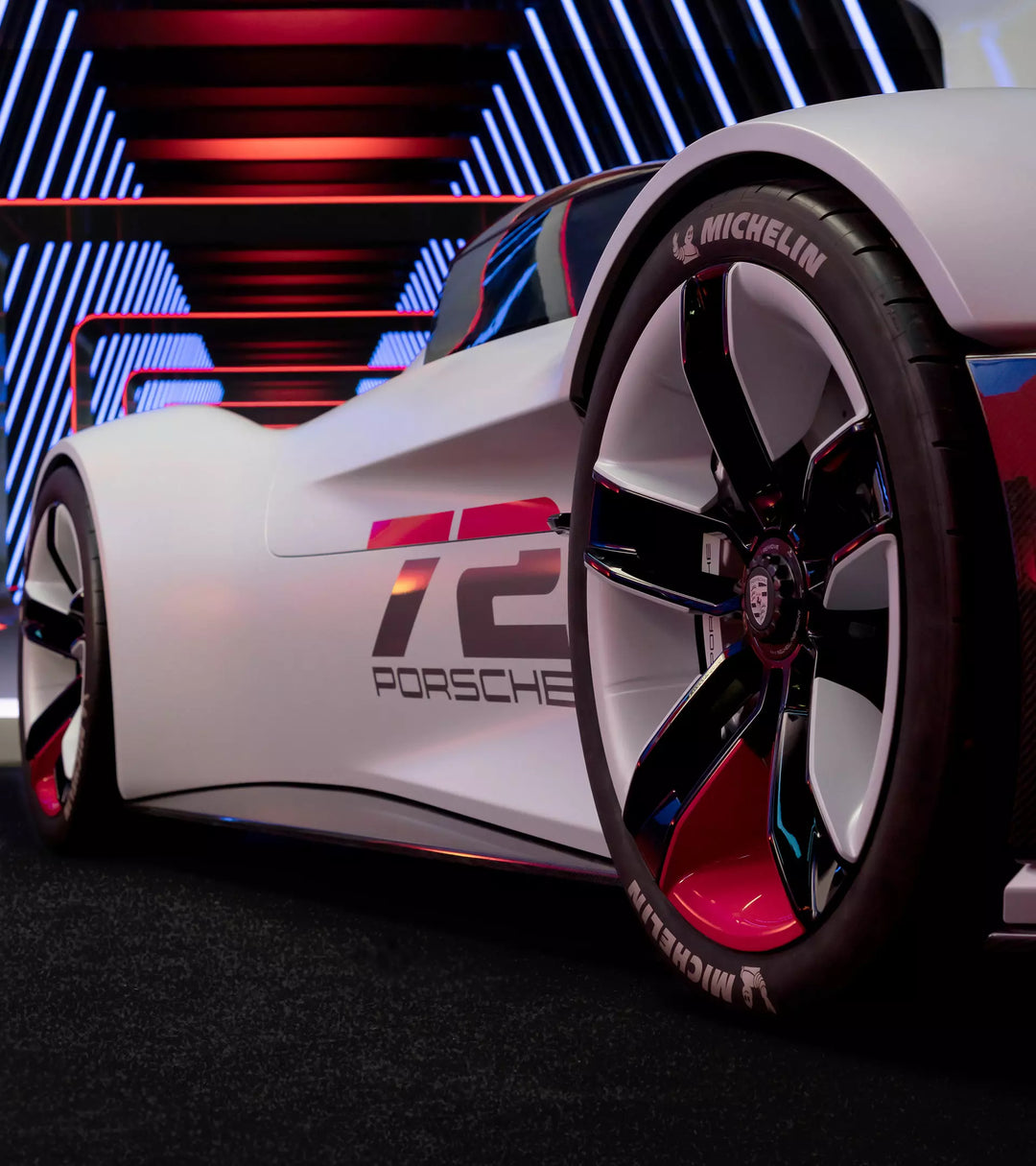 Porsche Vision Gran Turismo Model Car - 1:18 Scale